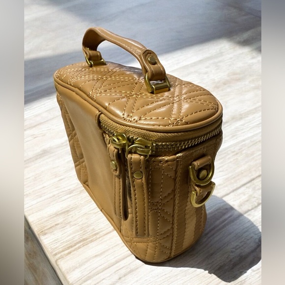 Zara Cosmetics Makeup Bag Toiletry Travel Brown Faux Leather Quilted Mirror - Picture 3 of 6